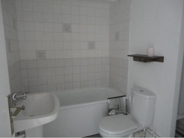 F2 non meublé de 42.50m² avec garage - Victor Hugo à LILLE